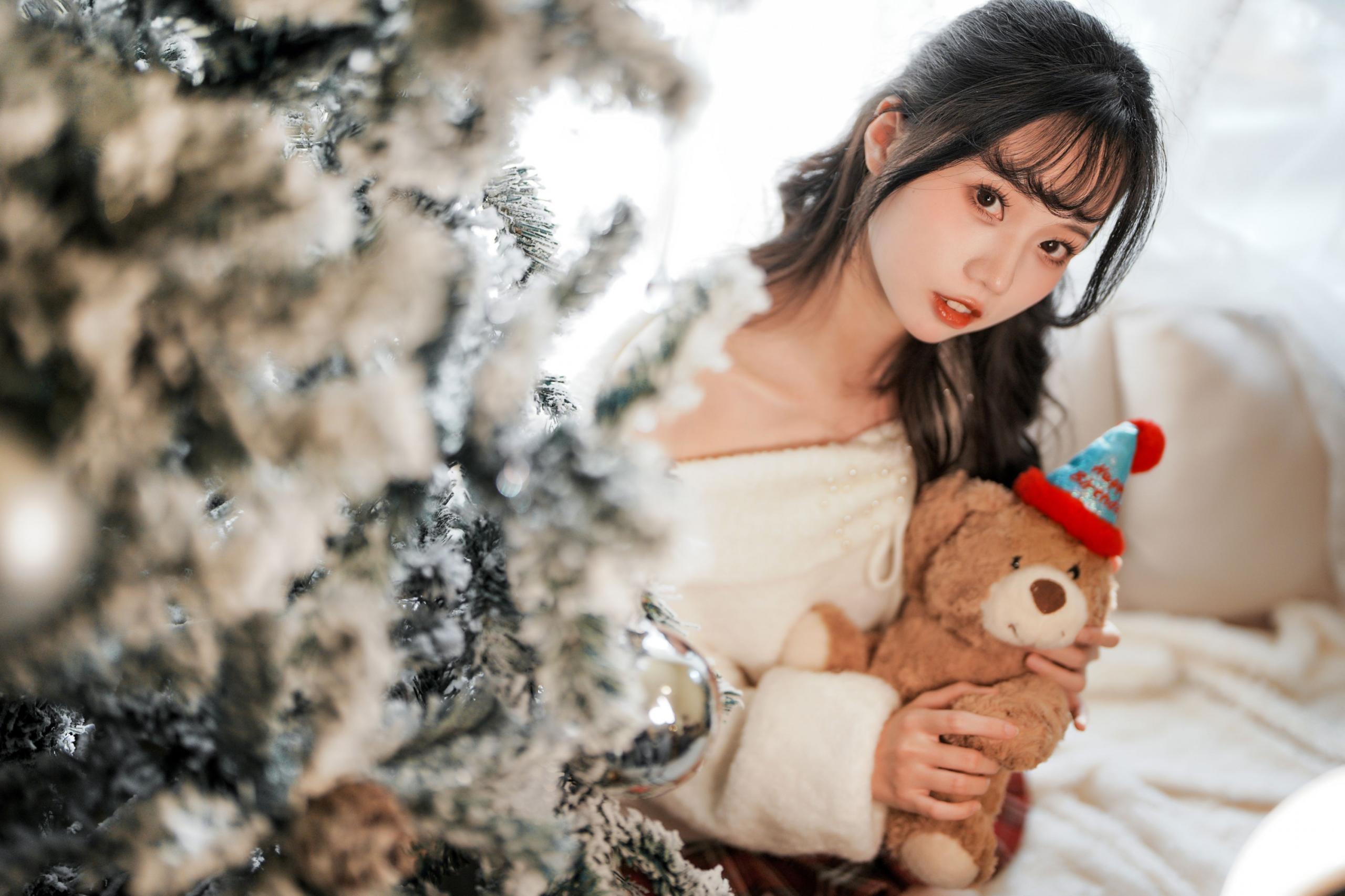 南有陈喵喵~ – 《圣诞人像拍照》[16P]